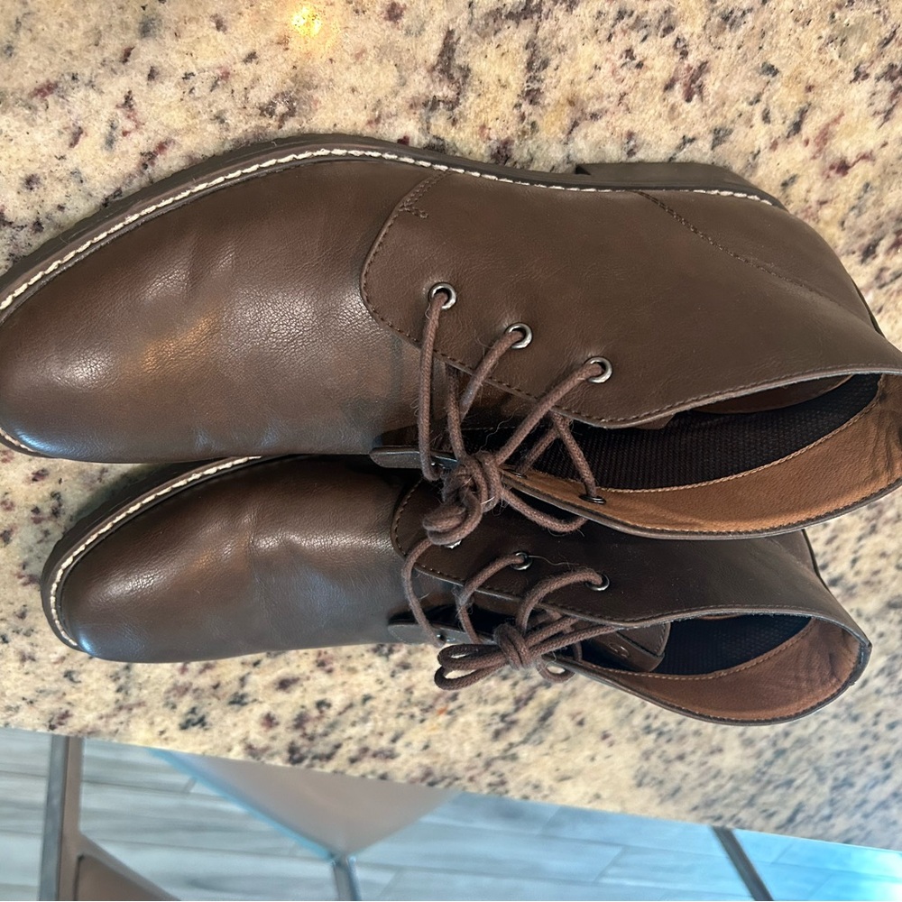 Mens Guess chukka boots size 10